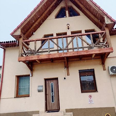 Casa Cu Balcon Διαμέρισμα Μπρασόβ Εξωτερικό φωτογραφία