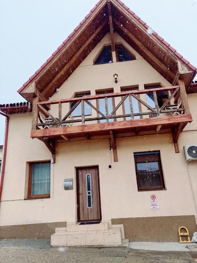 Casa Cu Balcon Διαμέρισμα Μπρασόβ Εξωτερικό φωτογραφία